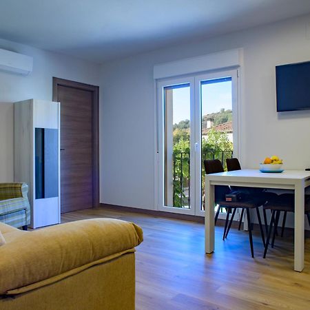 Apartamentos El Puente Covarrubias Eksteriør bilde